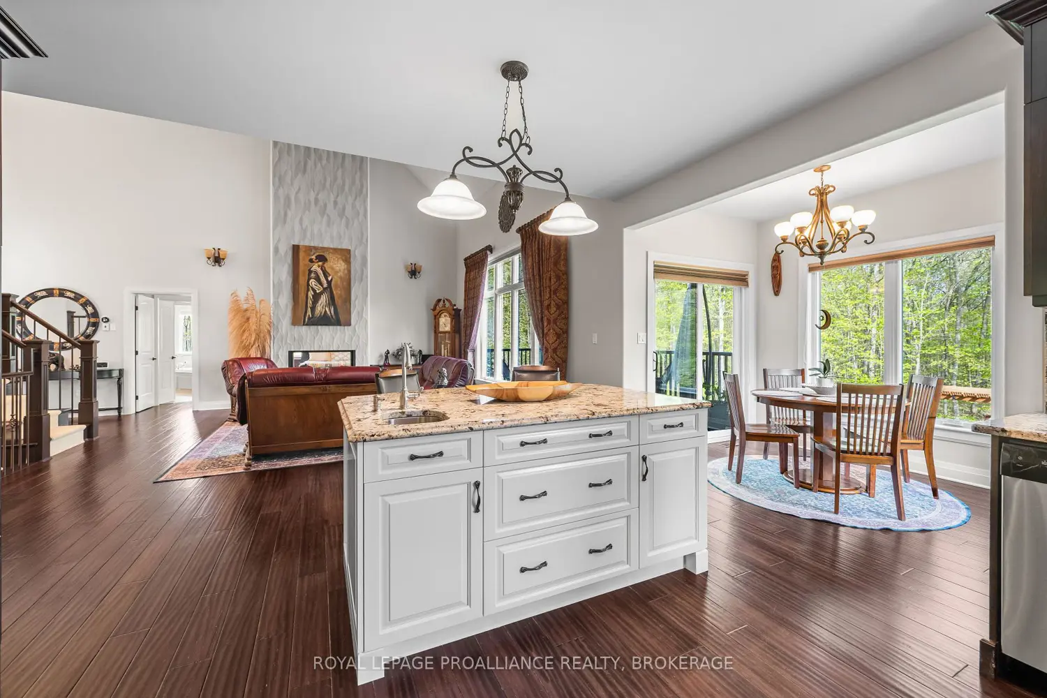 2918 Leeman Road photo 4