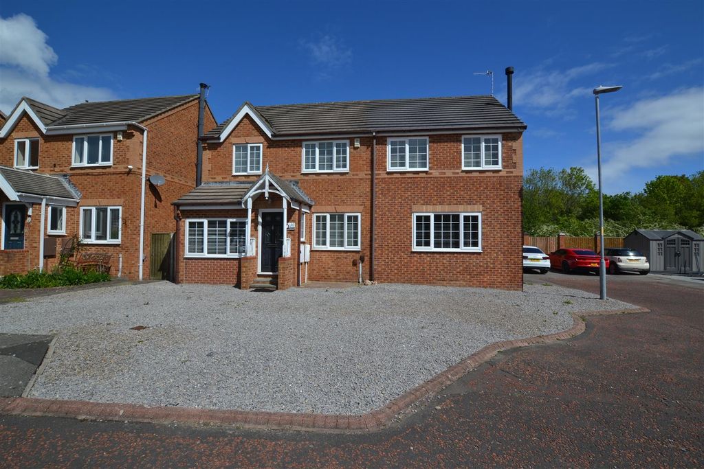 6 bed detached house for saleParklands Court, Gateshead NE10