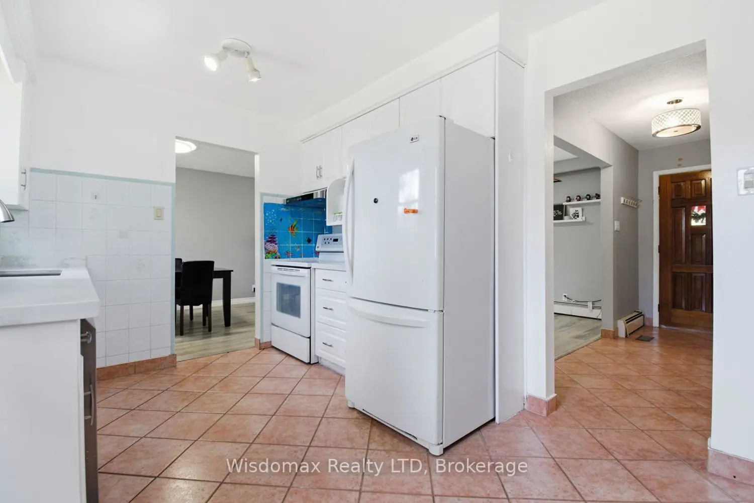 Additional image 8 of 3384 Baker Crescent