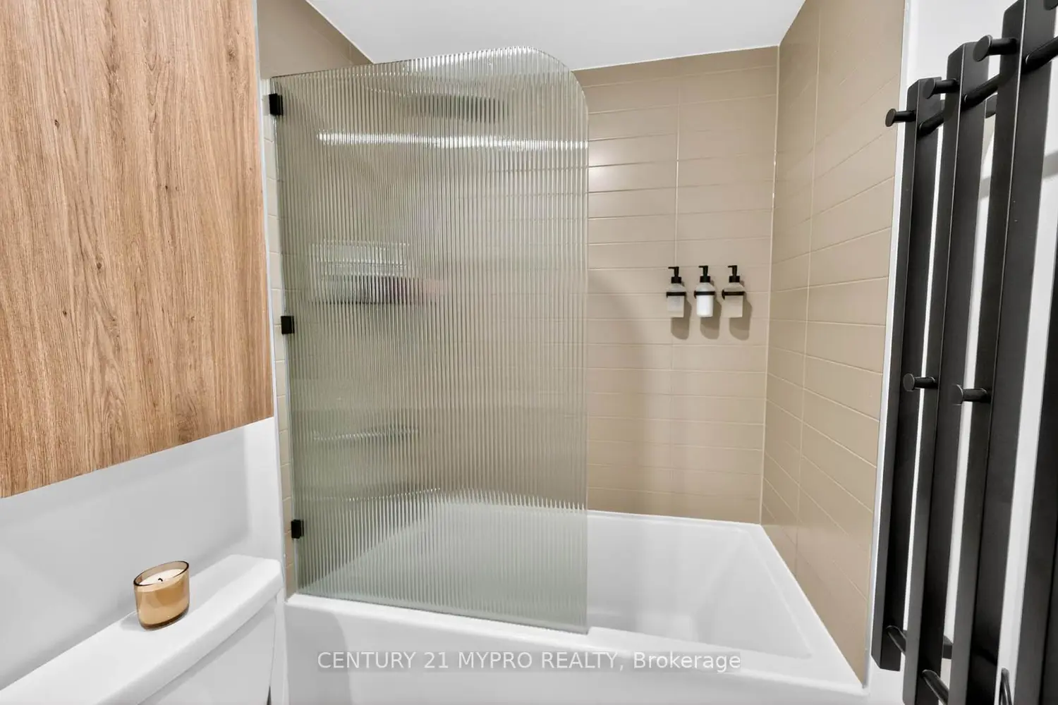 Additional image 10 of 1787 St Clair Avenue 414