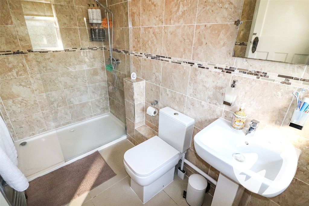 Additional image 5 of 3 bed semi-detached house for salePark Crescent, Erith DA8