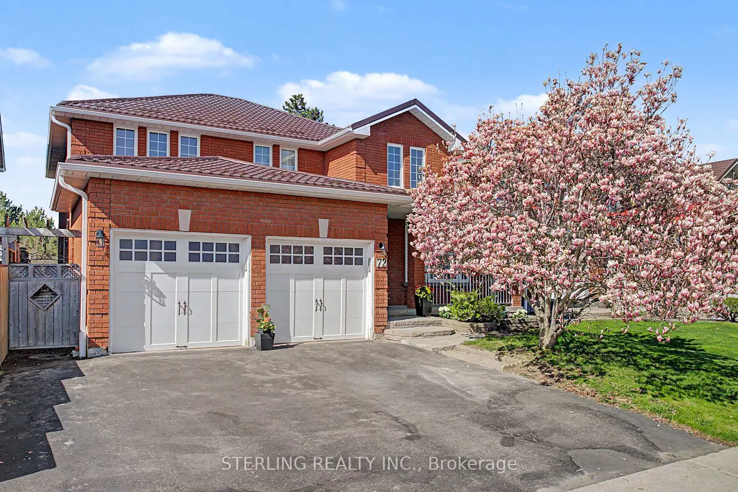 72 Sunforest Drive