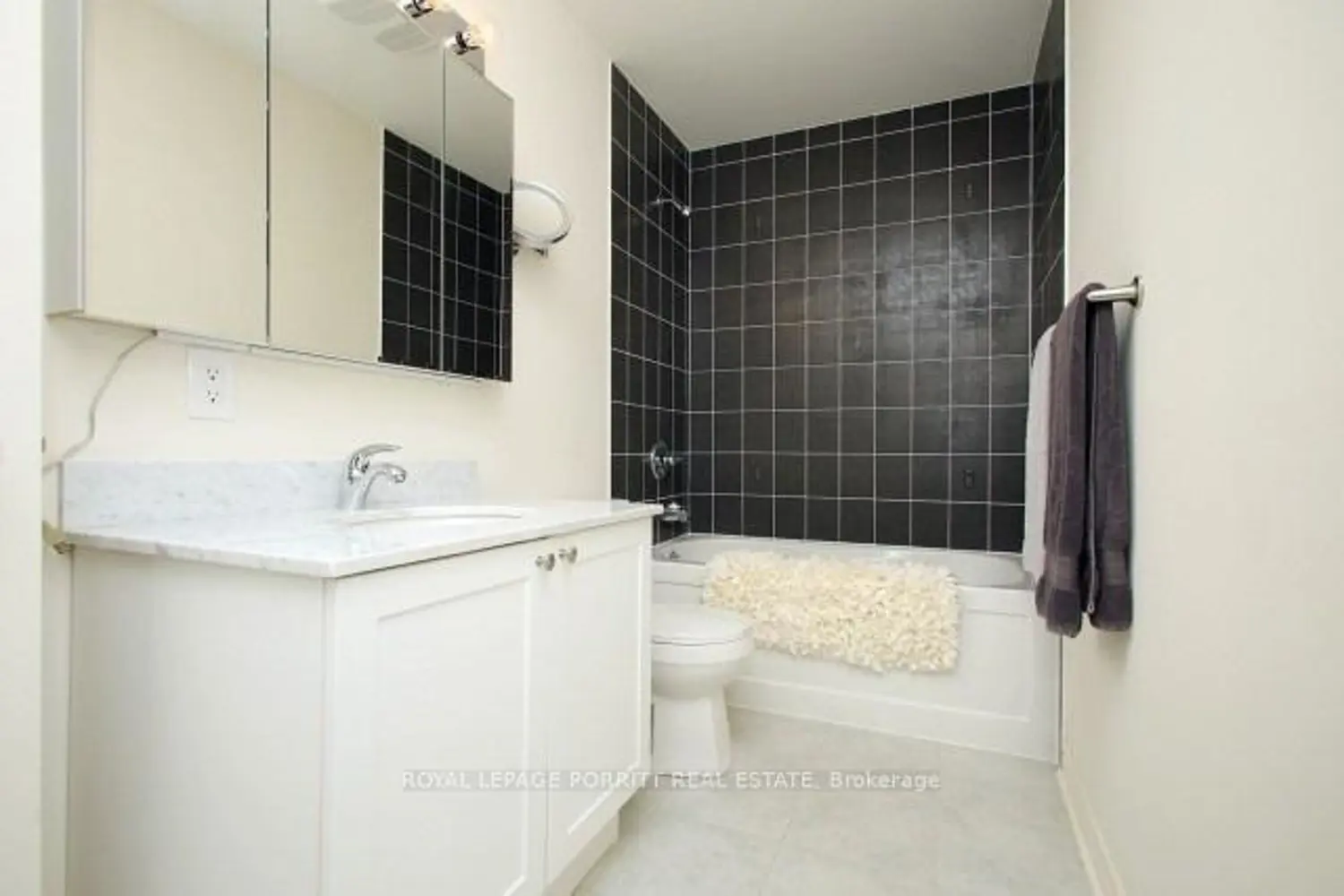 Additional image 11 of 3865 Lake Shore Boulevard 1109