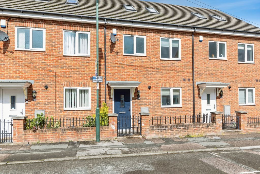 Additional image 20 of 4 bed terraced house for saleLivingstone Road, Gillingham ME7