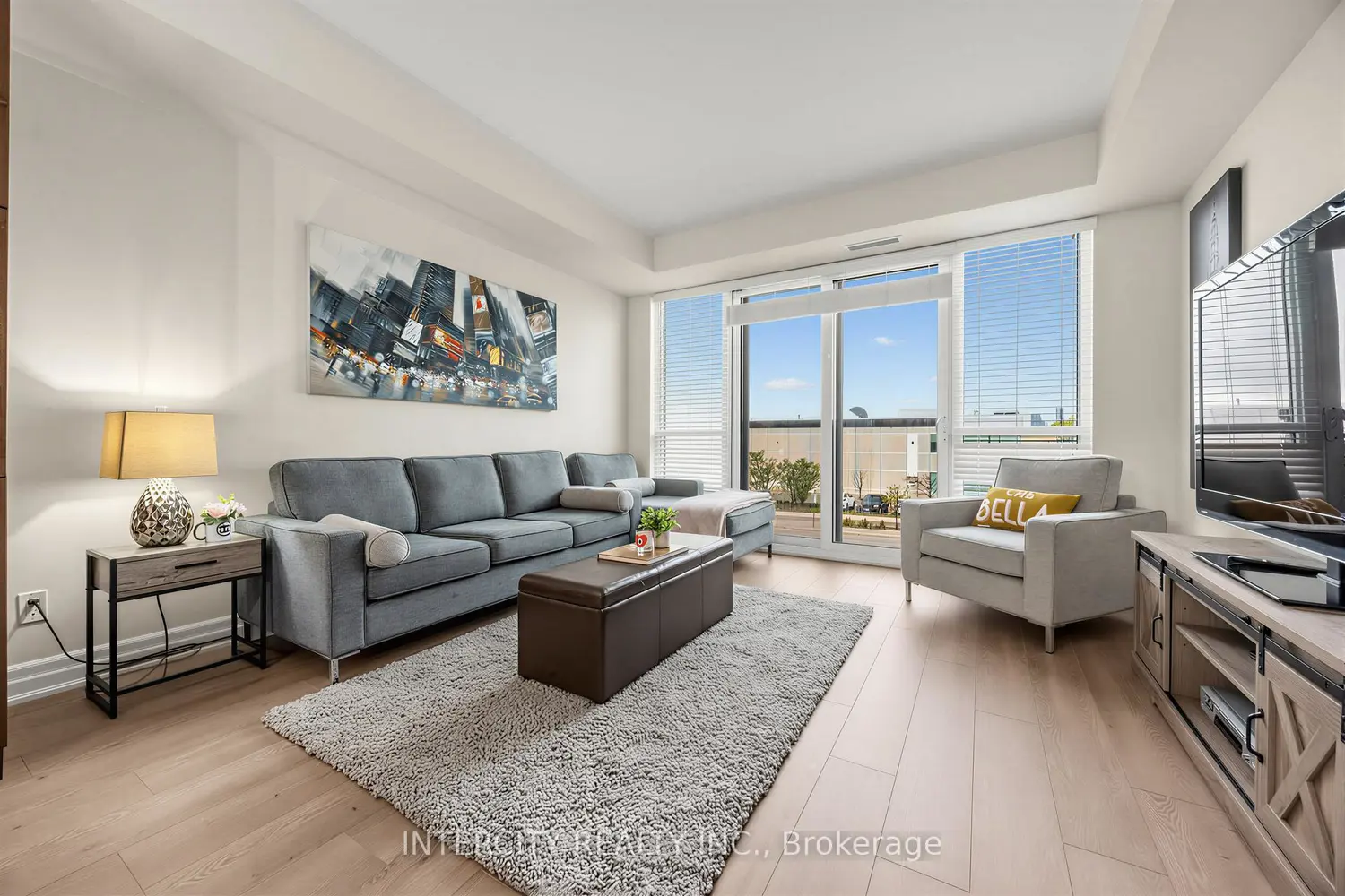 9075 Jane Street 210