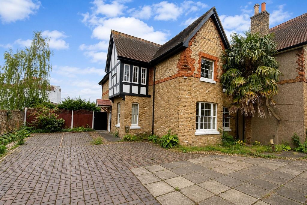 Additional image 7 of 18 bed detached house for saleClarence Place, Gravesend DA12