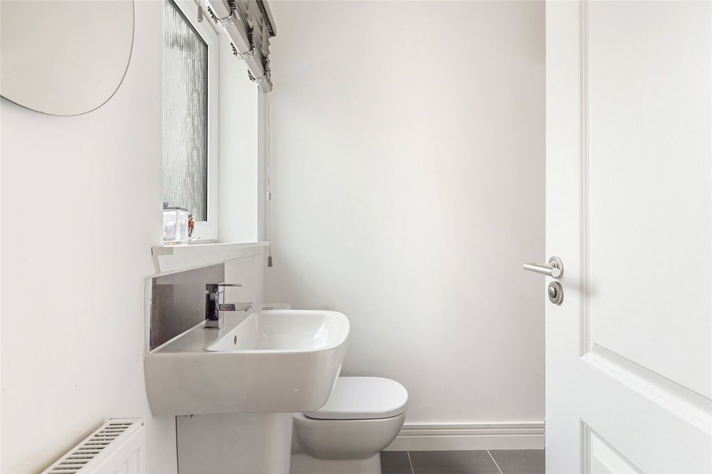 Additional image 15 of 3 bed semi-detached house for saleAuchneagh Gardens, Greenock, Inverclyde PA16