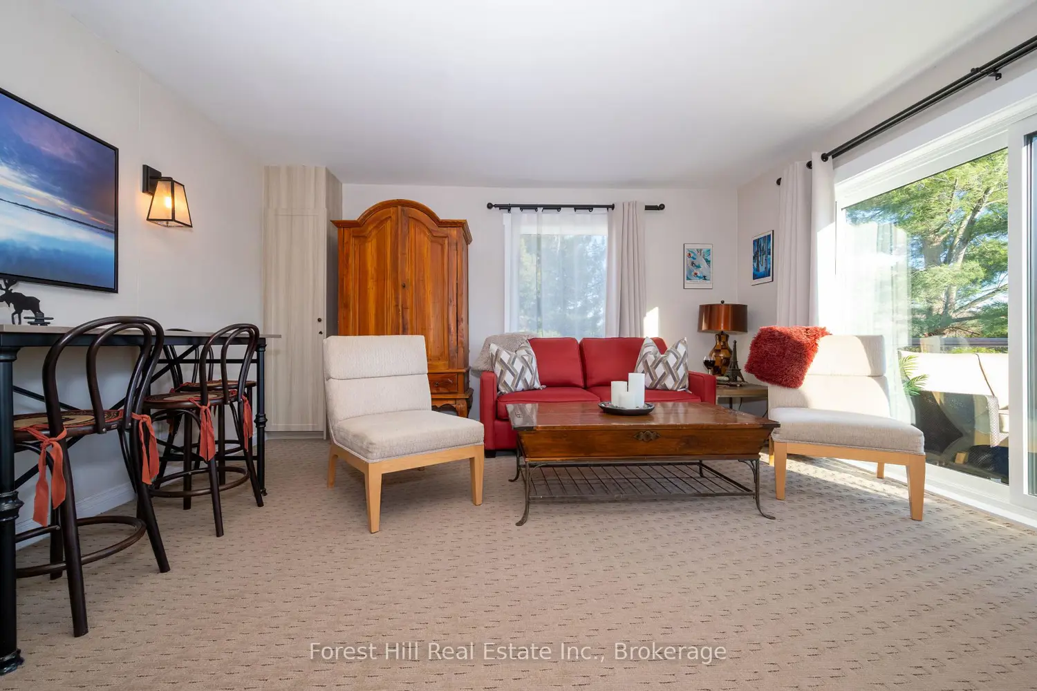 1235 Deerhurst Drive 303 photo 4