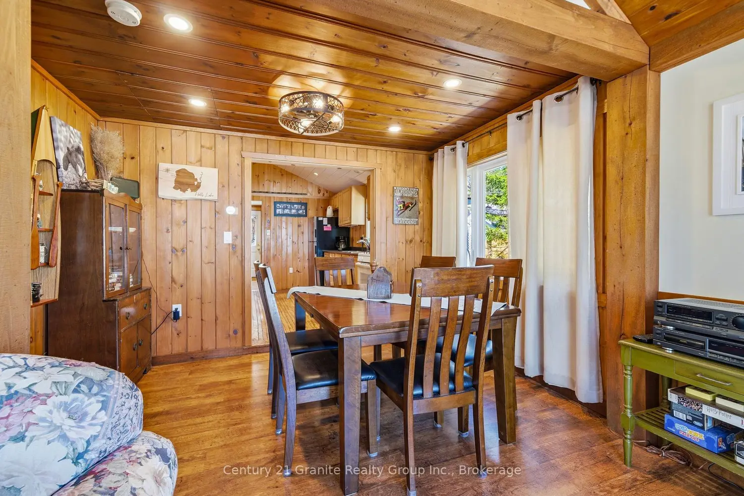 1035 Harvest Moon Lane photo 3