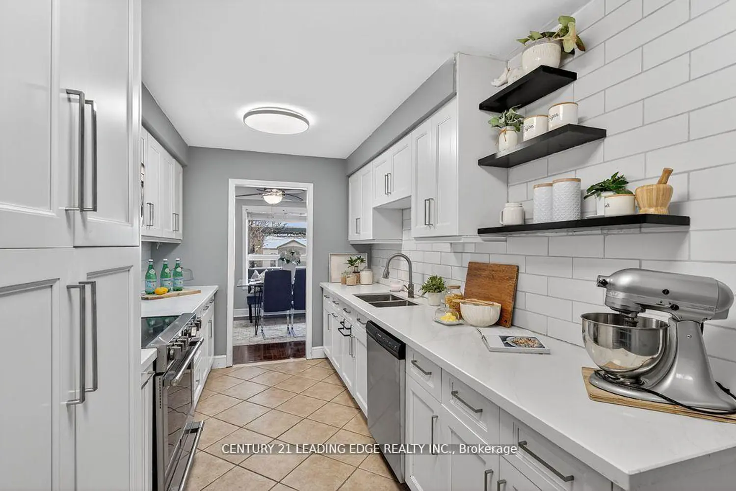 56 Ivory Court photo 2