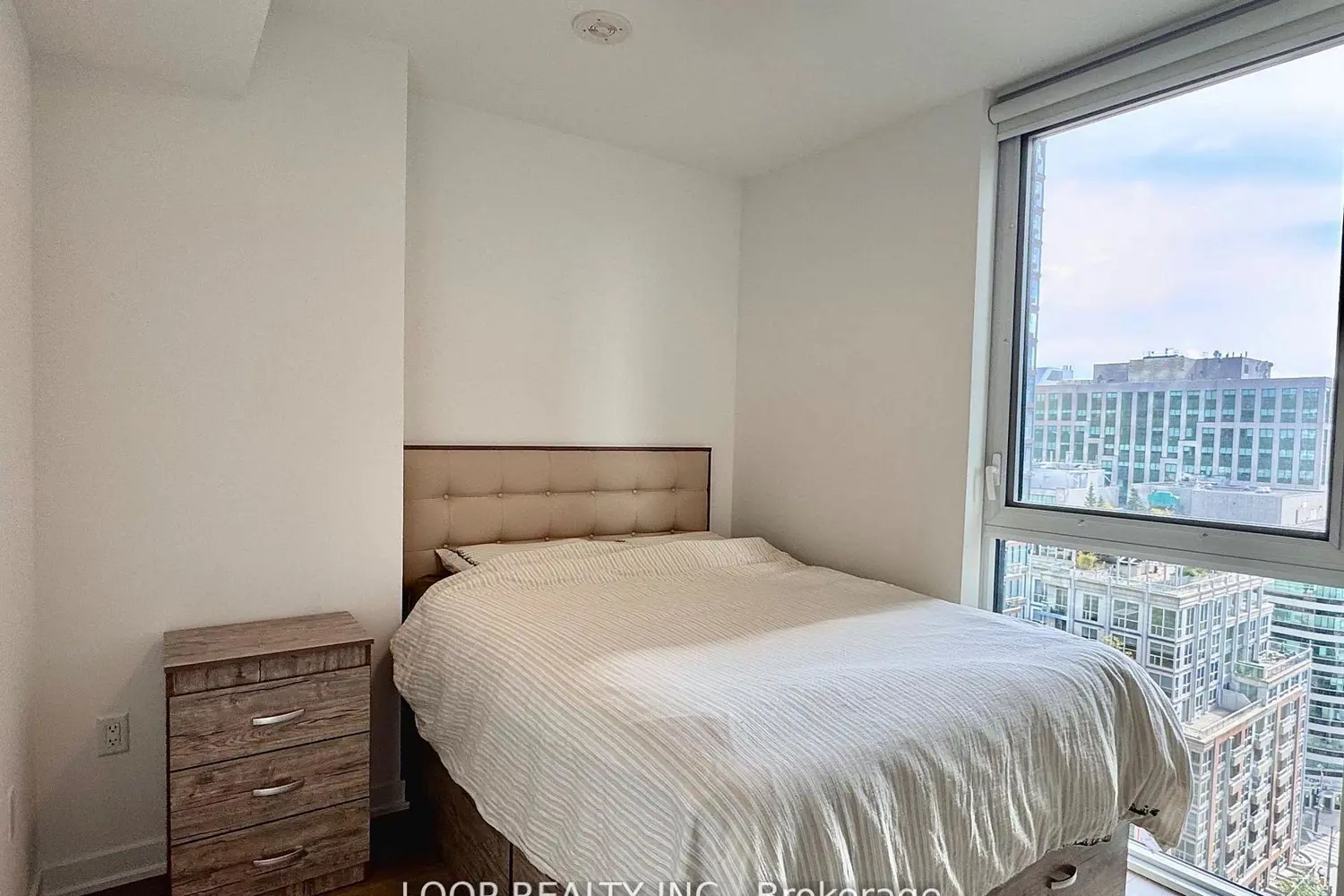 Additional image 11 of 357 King Street 1308