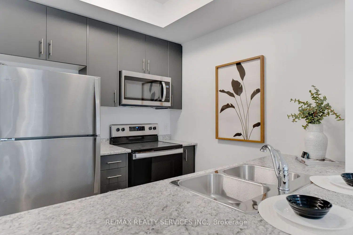 Additional image 9 of 5055 Greenlane Road 136