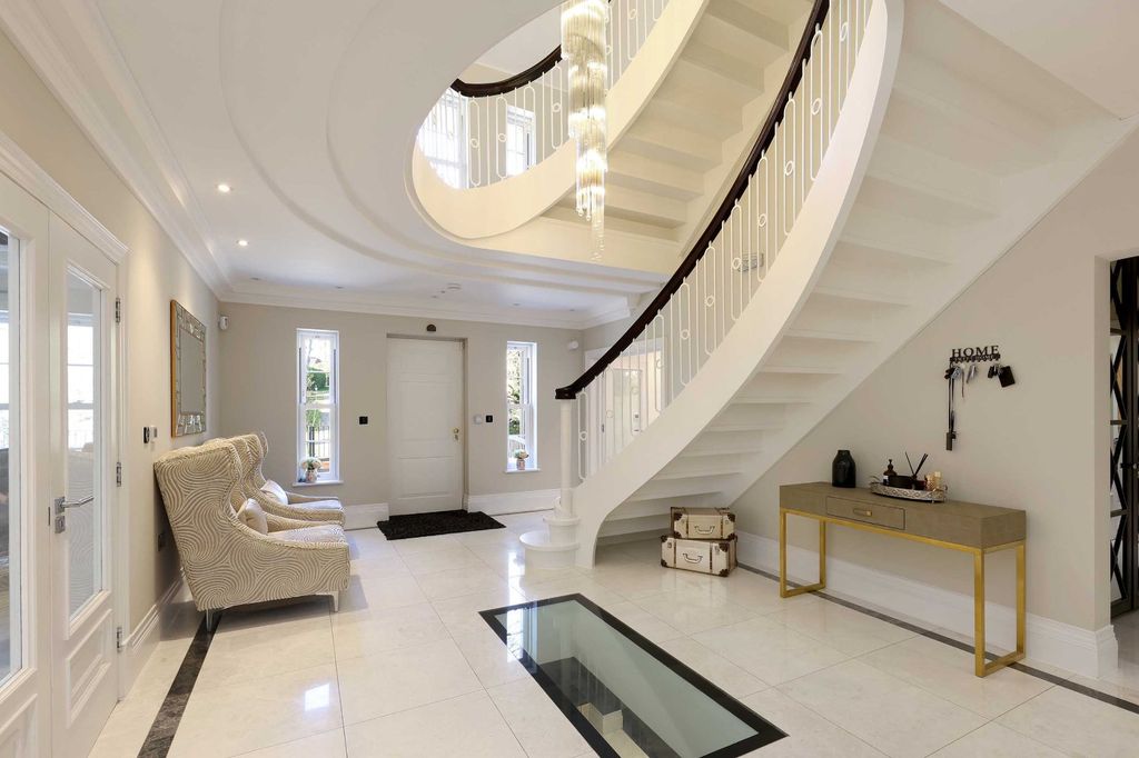 Additional image 21 of 5 bed detached house for saleValley Way, Gerrards Cross, Buckinghamshire SL9
