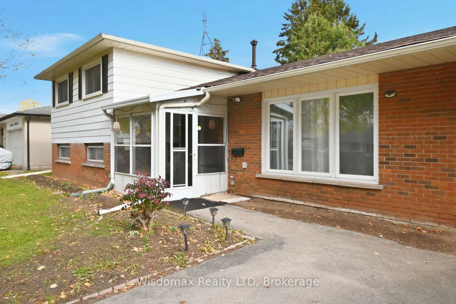 Additional image 2 of 3384 Baker Crescent