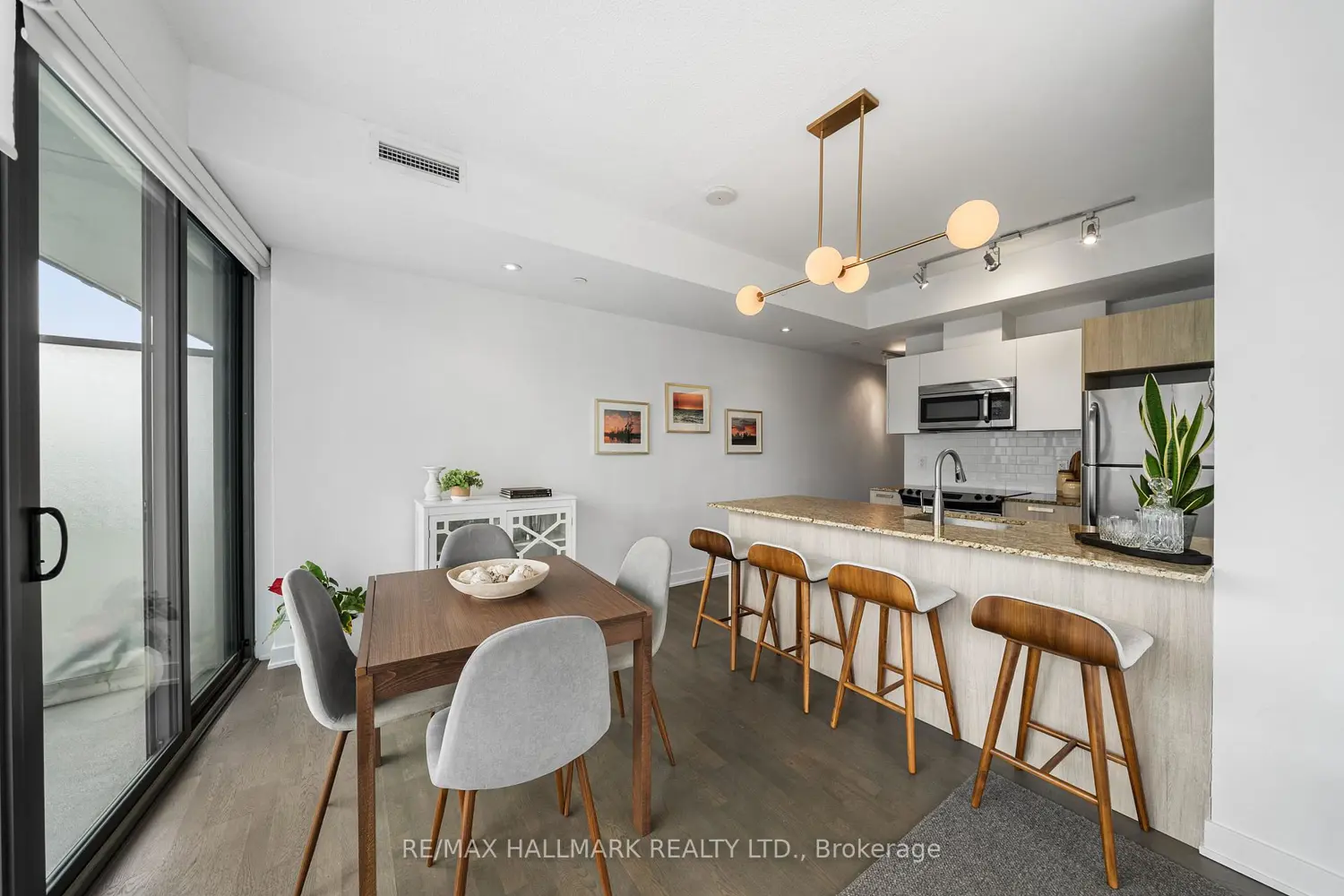 Additional image 8 of 1815 Yonge Street 1106
