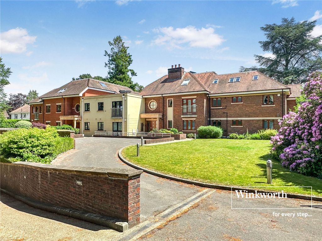 3 bed flat for saleGolf Links Road, Ferndown, Dorset BH22