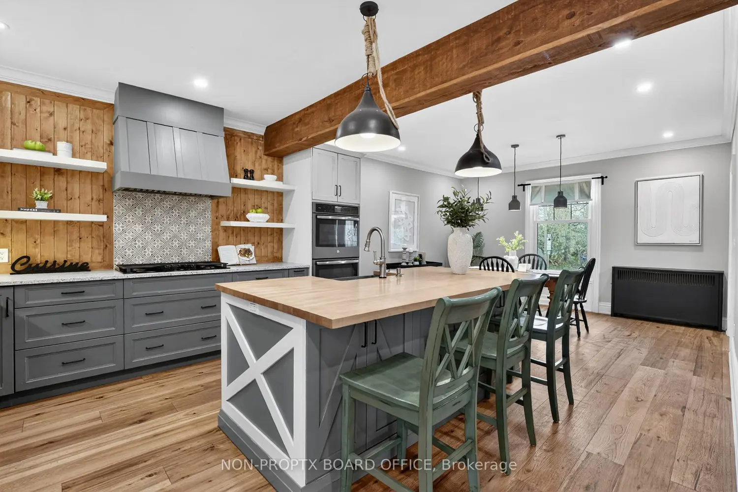671 Harvest Road photo 4