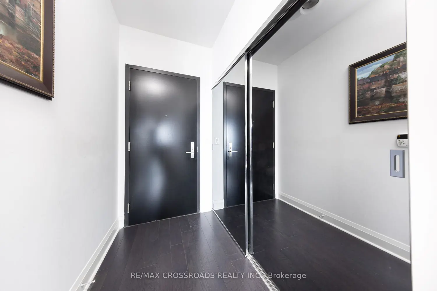 Additional image 18 of 1080 Bay Street 4509