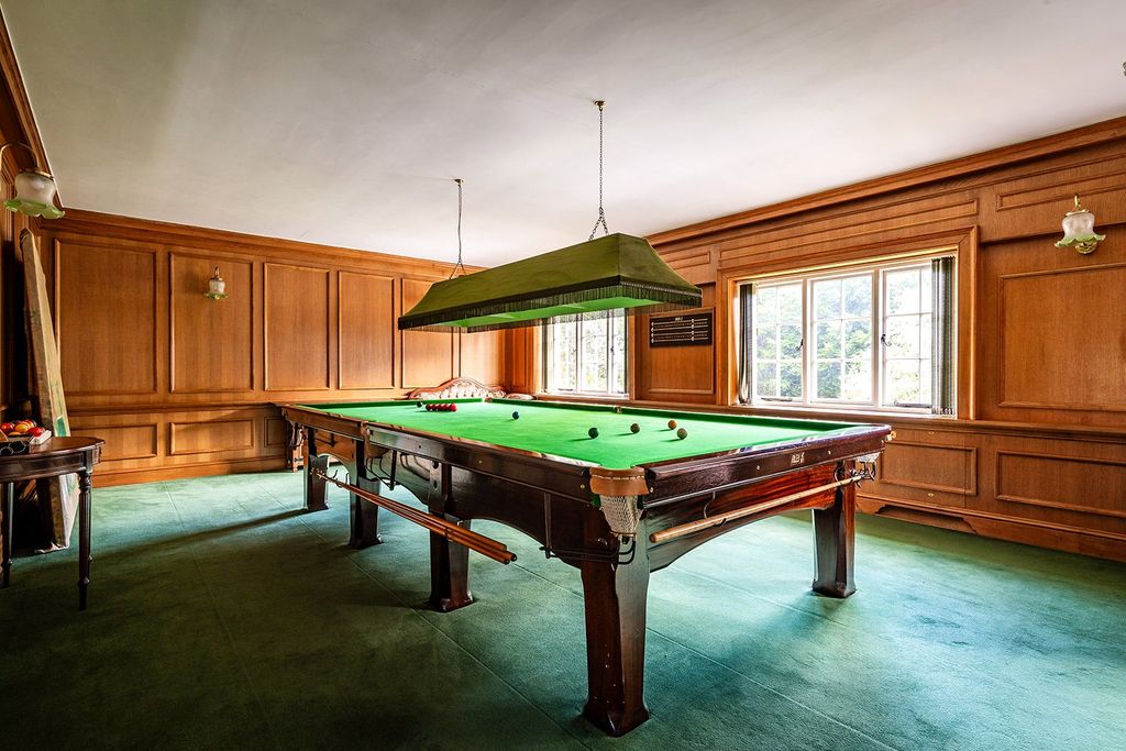 Additional image 10 of 8 bed detached house for saleTilford Road, Rushmoor, Farnham, Surrey GU10