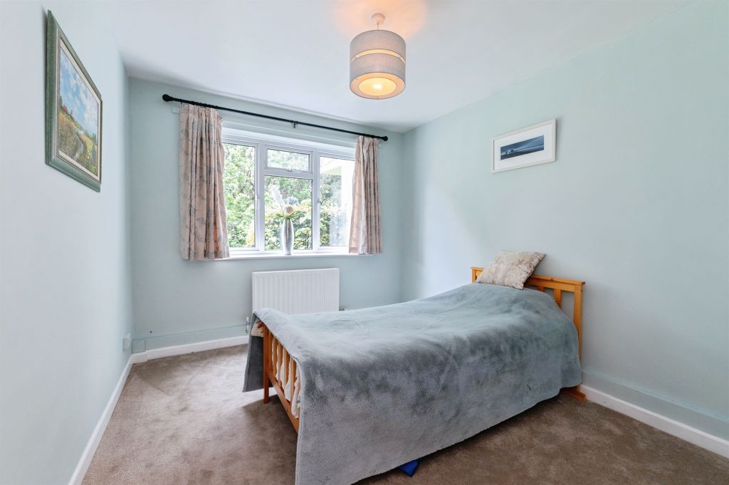 Additional image 10 of 3 bed flat for saleAldridge Road, Ferndown BH22