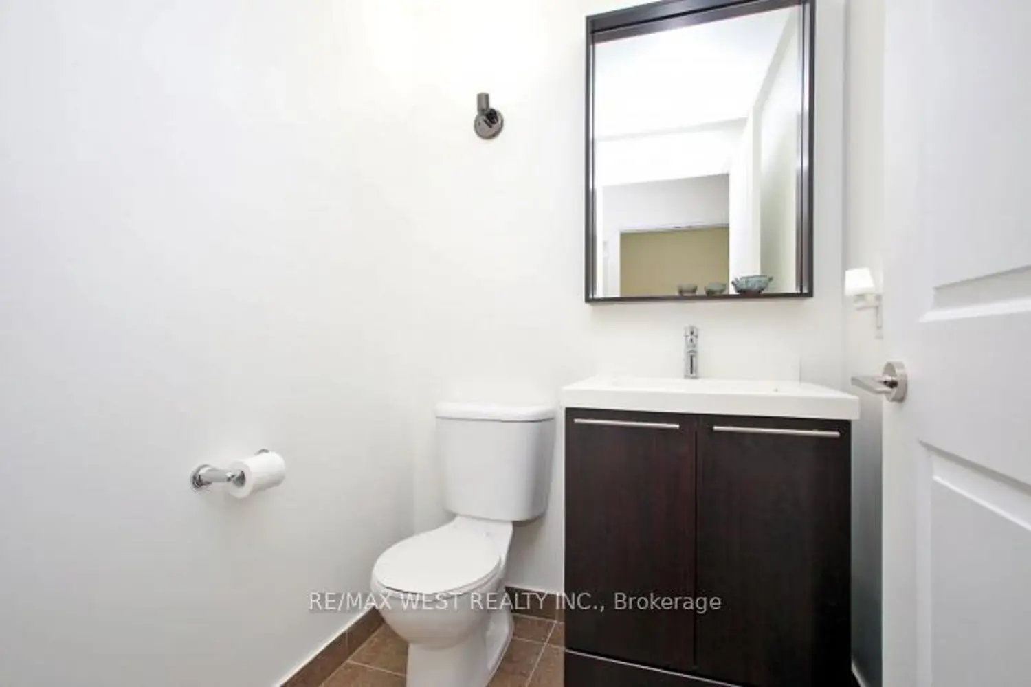 Additional image 16 of 100 Harrison Garden Boulevard 312