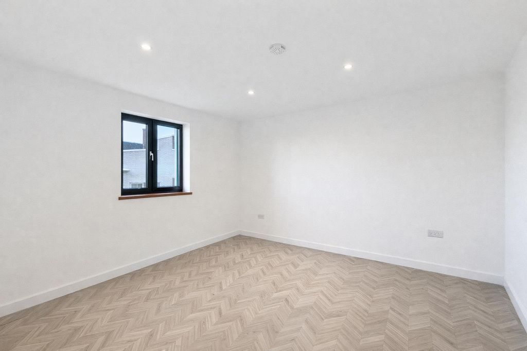 Additional image 6 of 2 bed flat for saleBridge Road, Great Yarmouth NR30