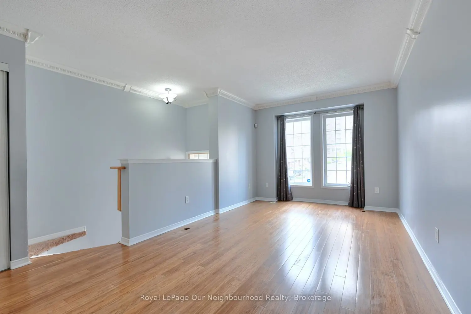 50 Strathaven Drive 96 photo 2