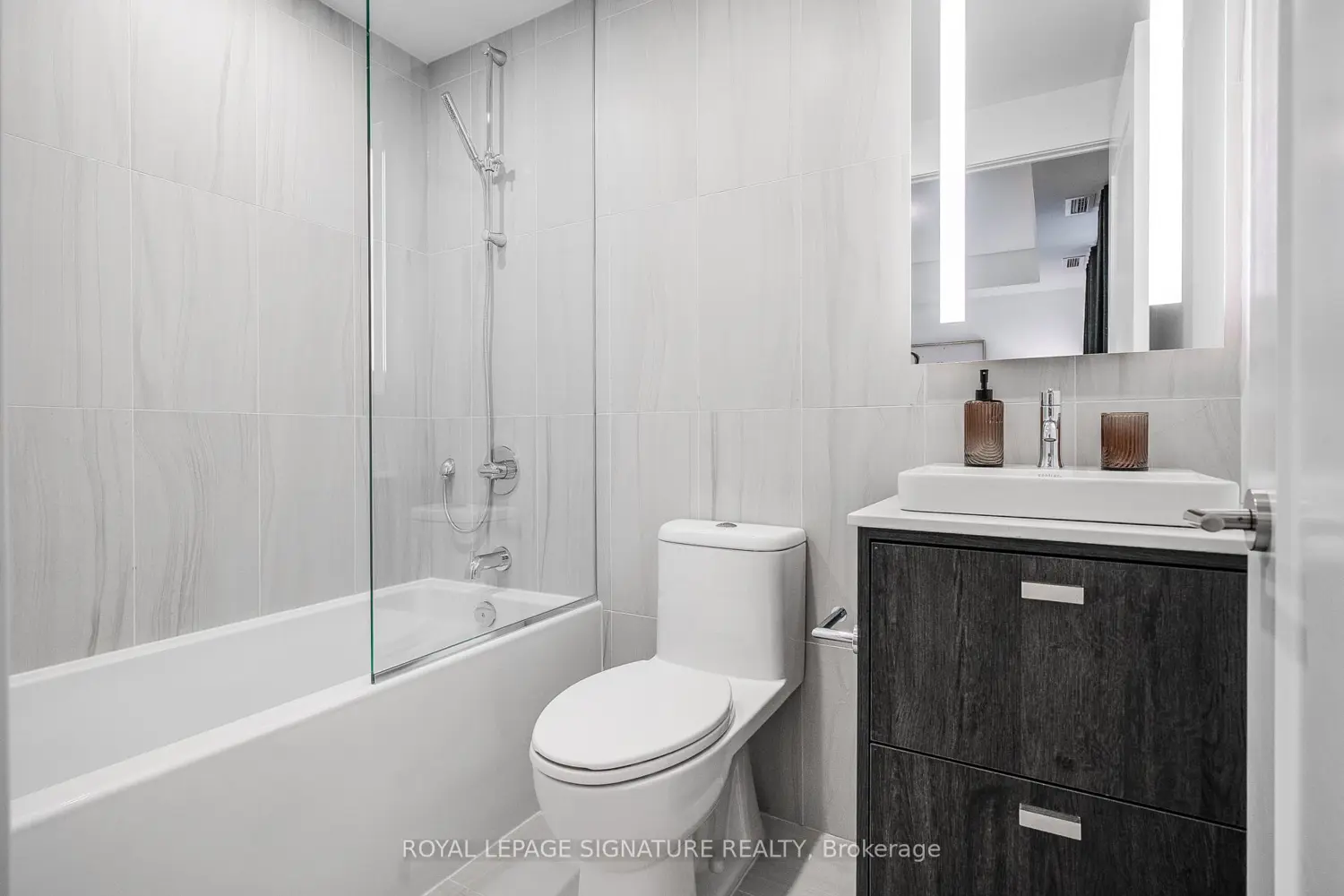 Additional image 5 of 115 Denison Avenue 613