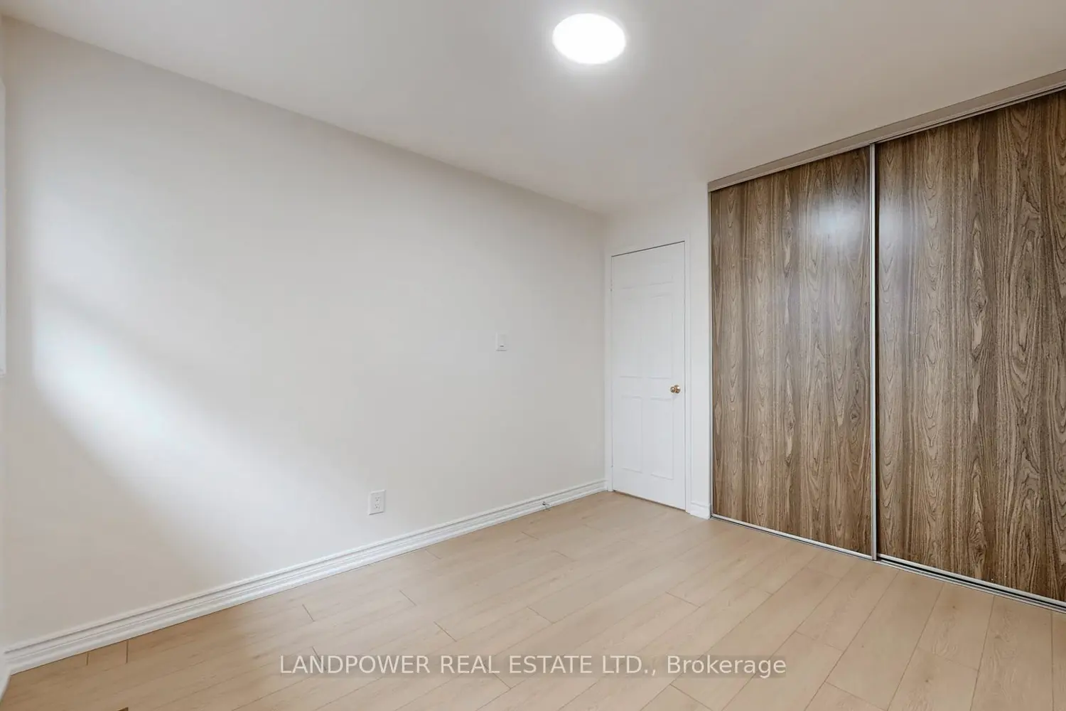 Additional image 13 of 10 Cardwell Avenue 64