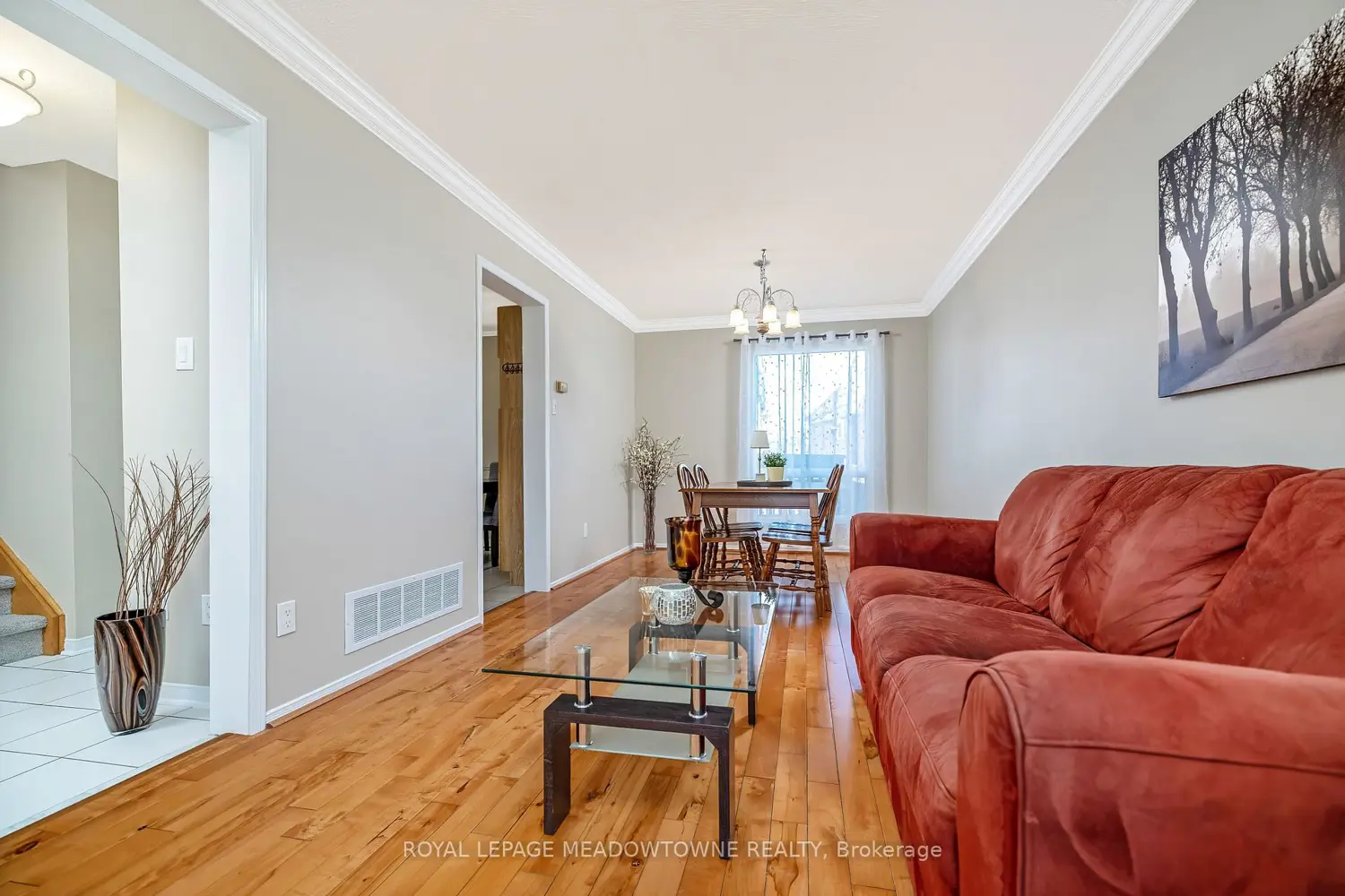 86 Rocky Mountain Crescent photo 3