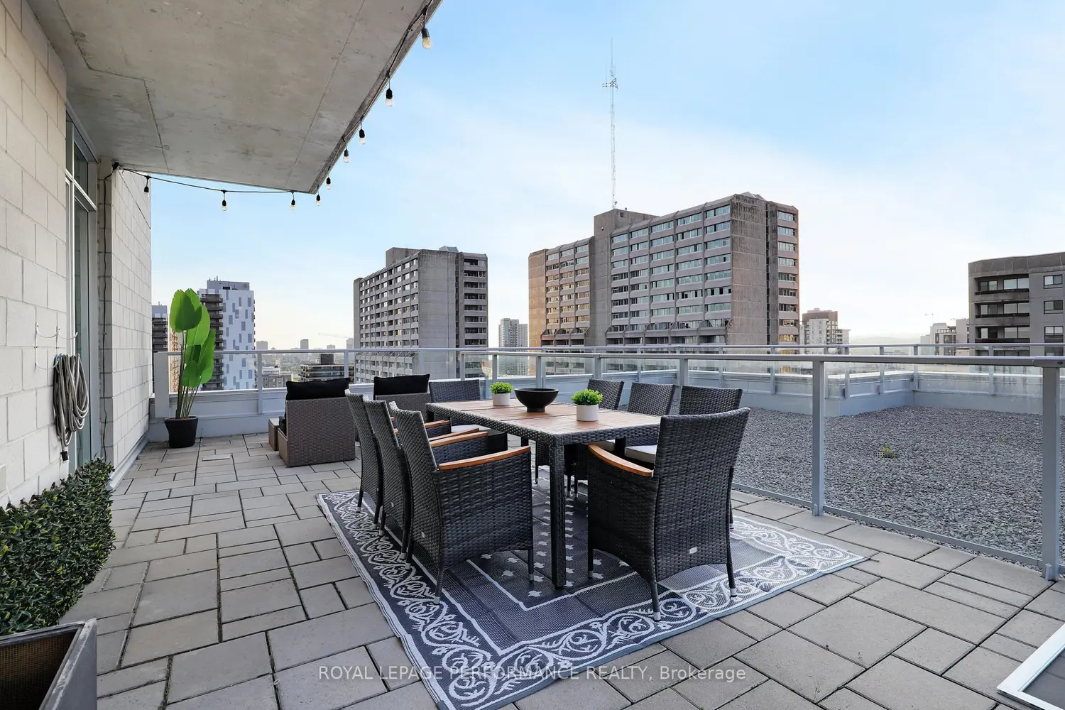 Additional image 19 of 255 Bay Street 1603