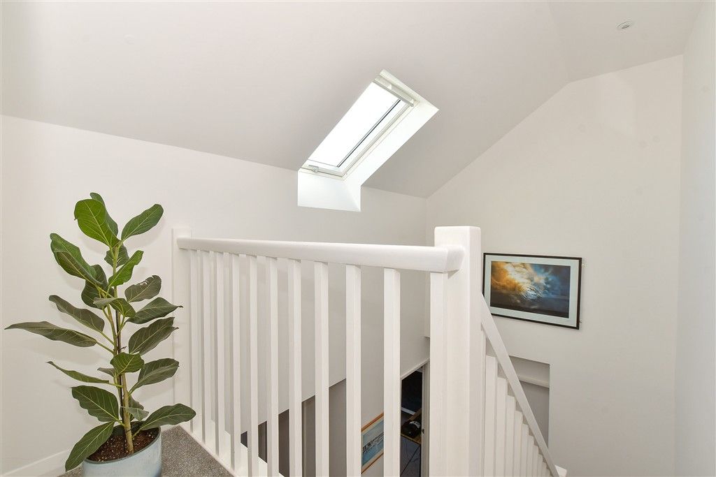 Additional image 9 of 4 bed chalet for saleVictoria Road, Freshwater, Isle Of Wight PO40