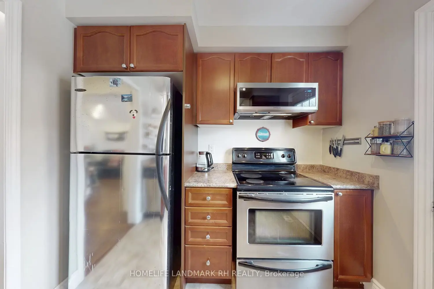 Additional image 3 of 3060 Dewridge Avenue