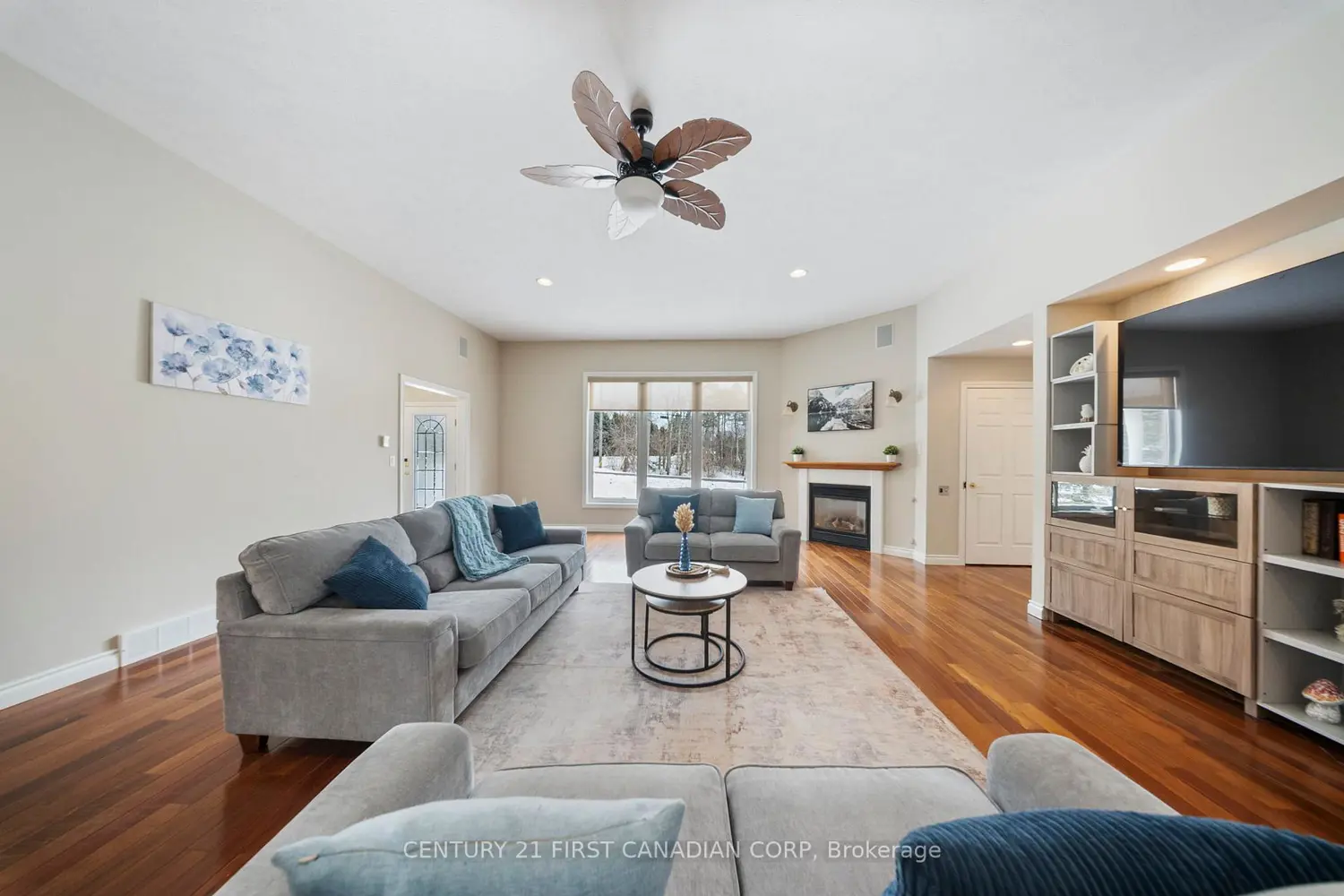 270 Mcgill Road photo 2