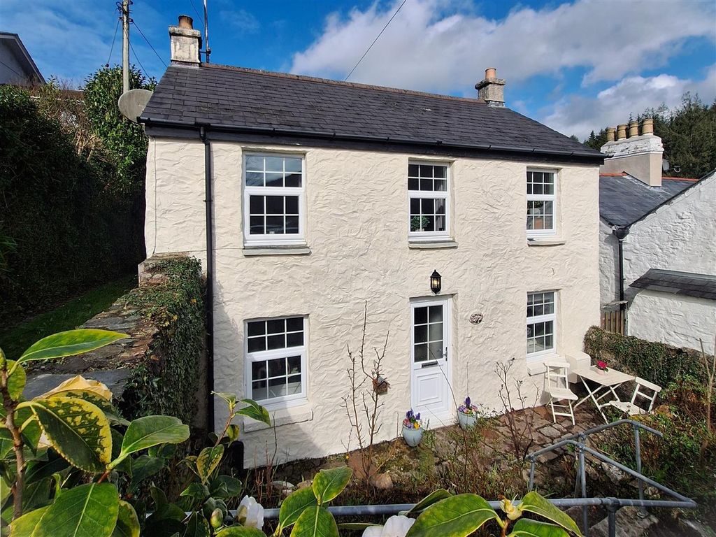 3 bed cottage for saleTamar Way, Gunnislake PL18