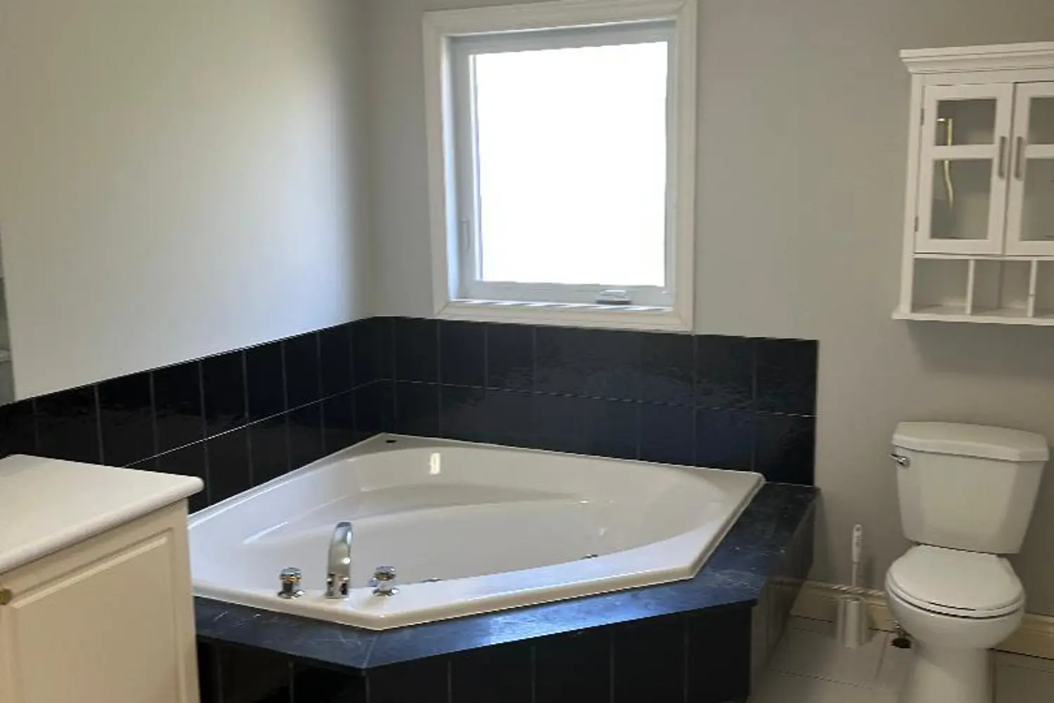 10 Buckhorn Avenue photo 5