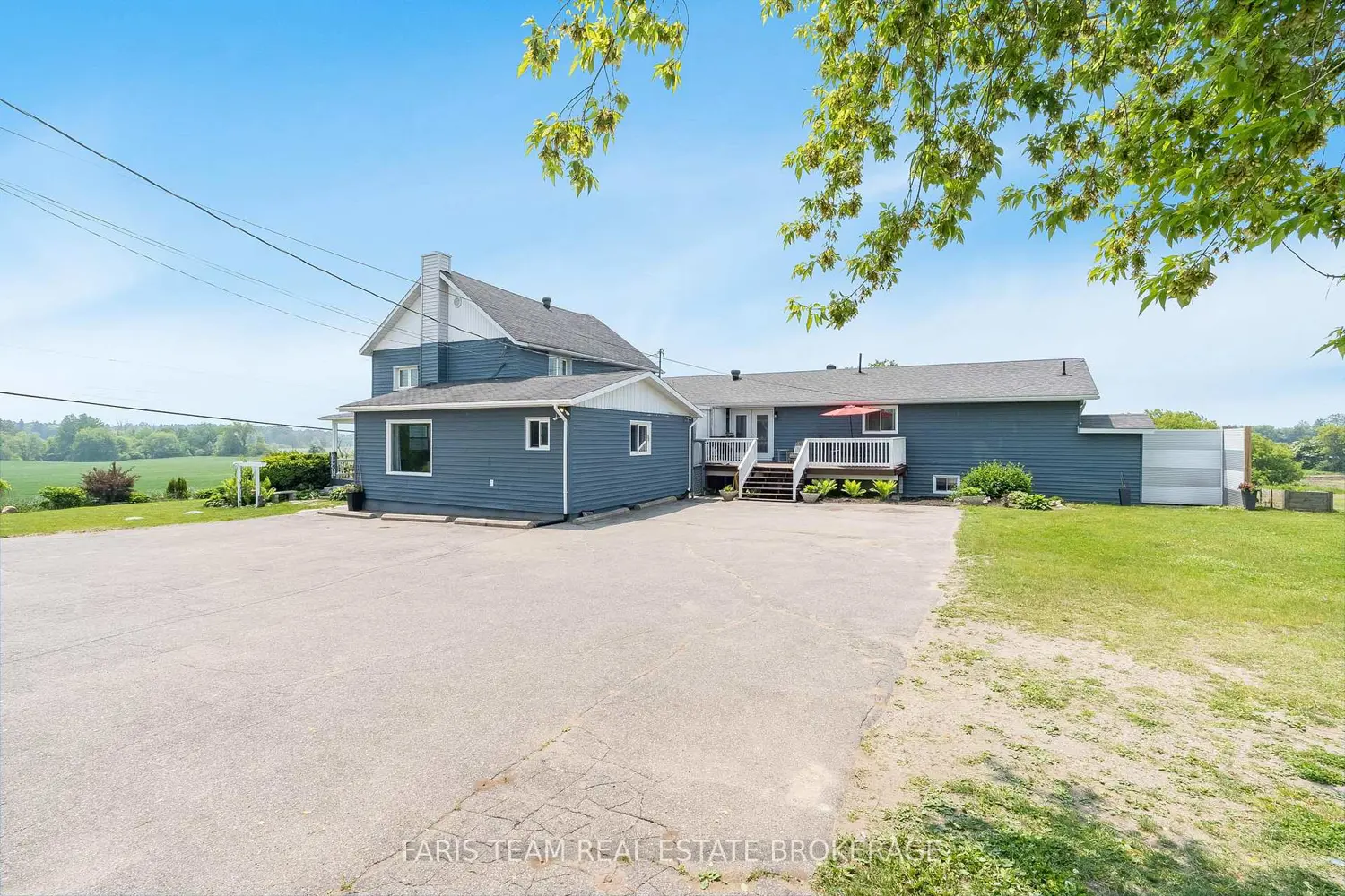 160 Lafontaine Road photo 2