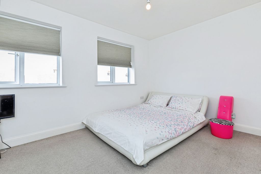 Additional image 8 of 4 bed terraced house for saleLivingstone Road, Gillingham ME7