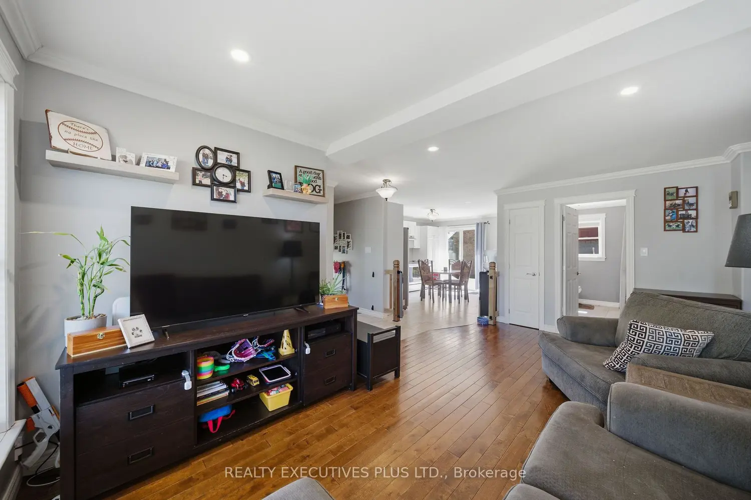 Additional image 5 of 448 Dominion Street