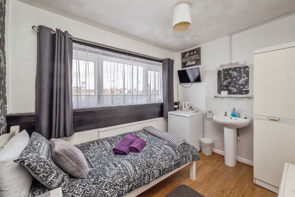 Additional image 14 of 10 bed terraced house for saleVictoria Road, Great Yarmouth NR30