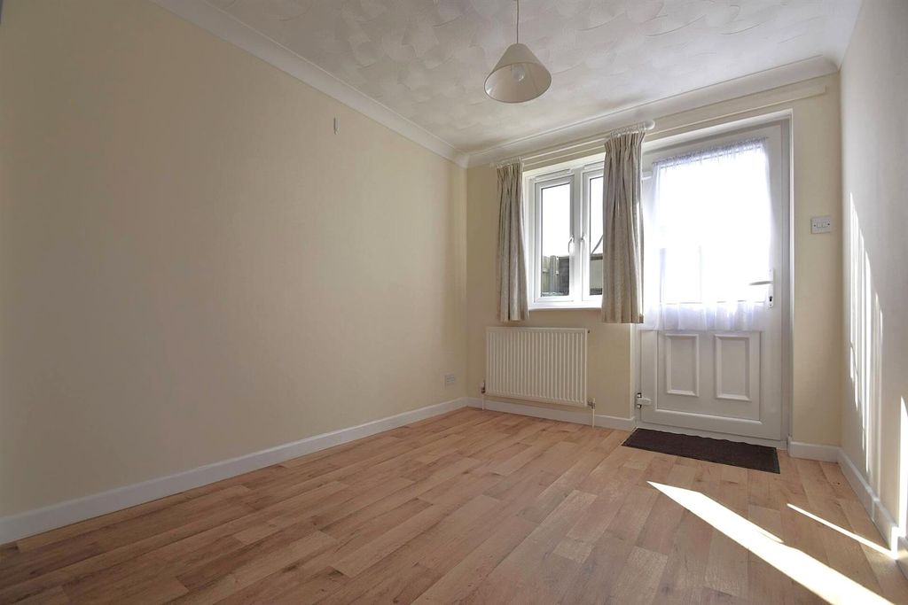Additional image 4 of 3 bed semi-detached house for saleFreshwater, Isle Of Wight PO40