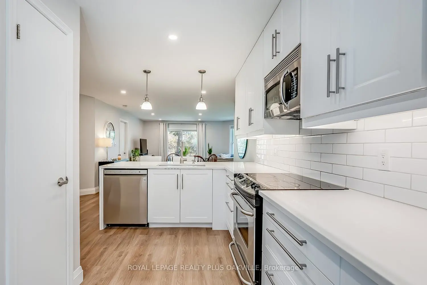 1220 Thorpe Road 205 photo 4