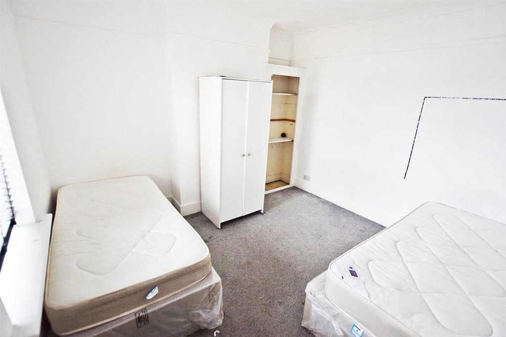 Additional image 8 of 3 bed terraced house for saleChester Road, Gillingham ME7
