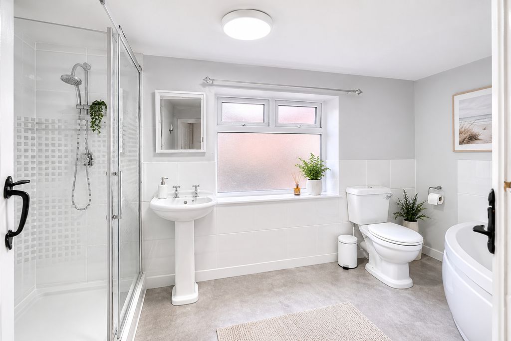 Additional image 8 of 2 bed flat for saleMarlborough Street, Faringdon, Oxfordshire SN7