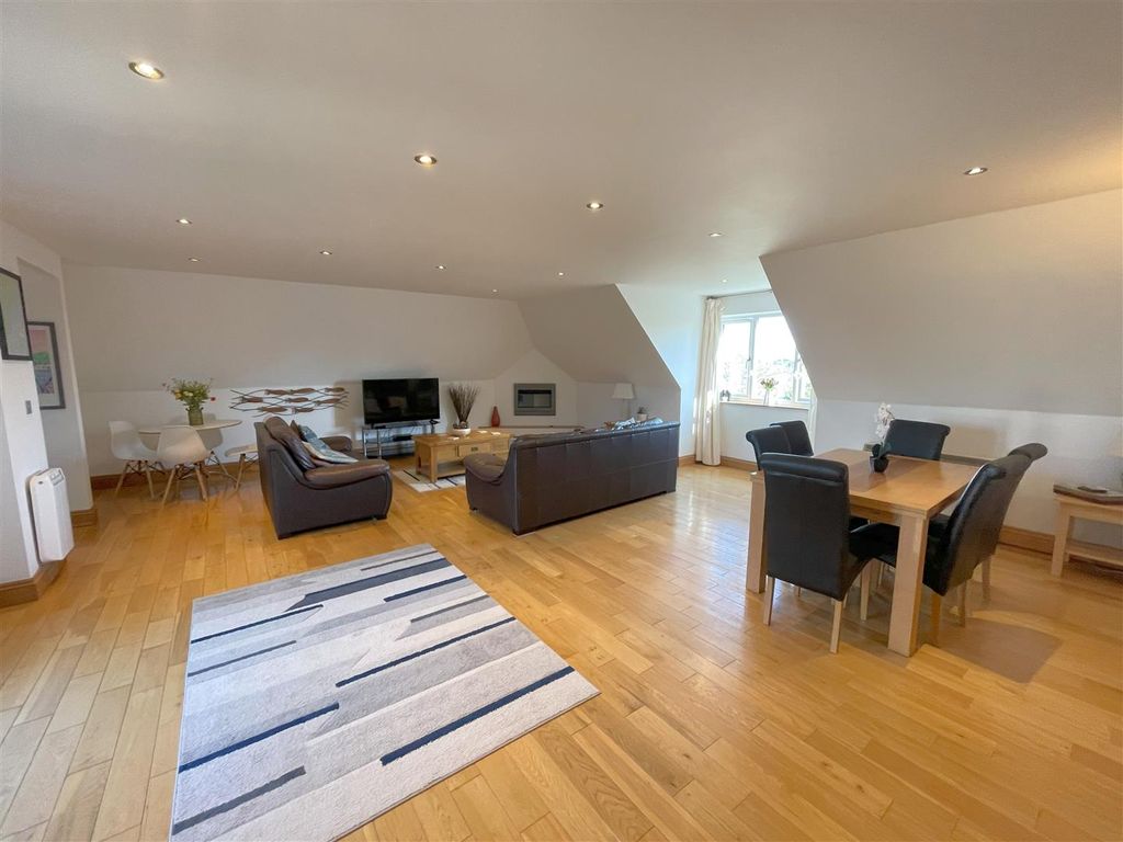 Additional image 4 of 3 bed flat for saleCarnethic Apartments, Fowey PL23