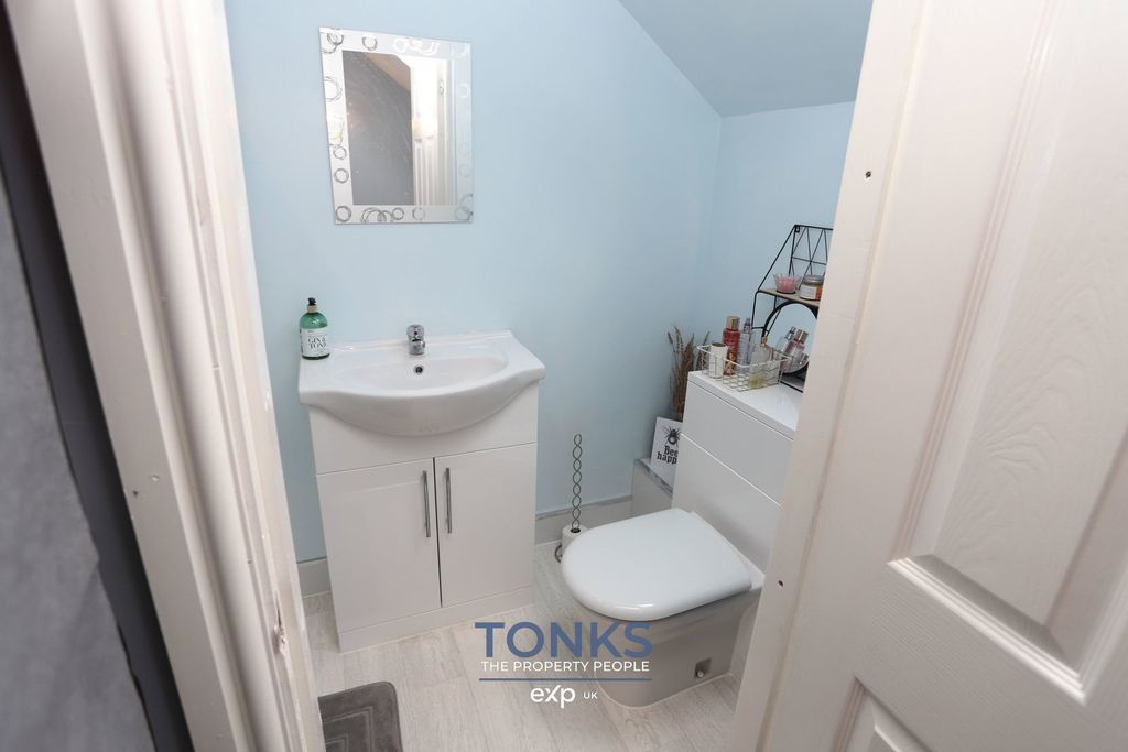 Additional image 21 of 5 bed detached house for saleCavalier Drive, Halesowen B63