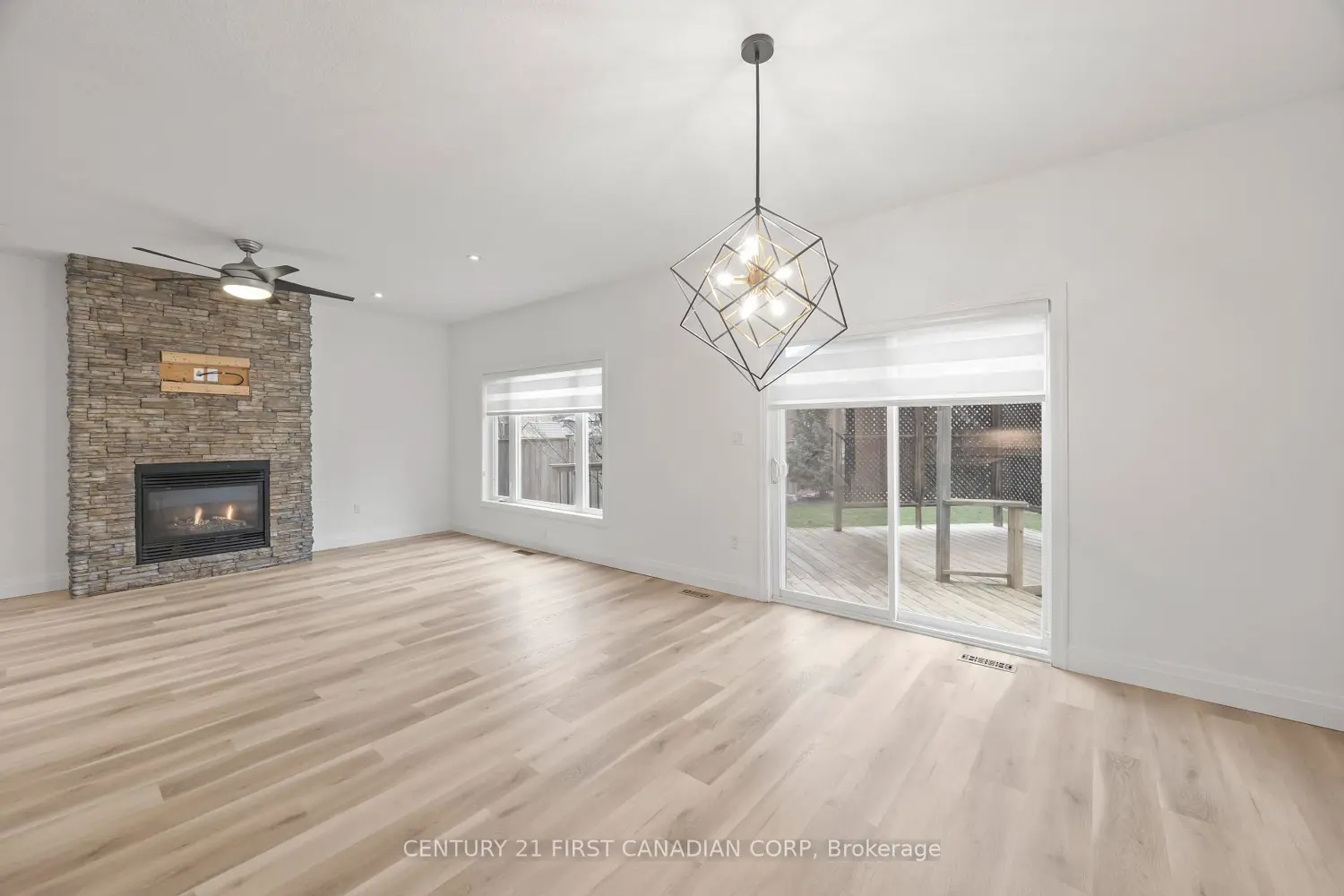 3079 Pomeroy Lane photo 5