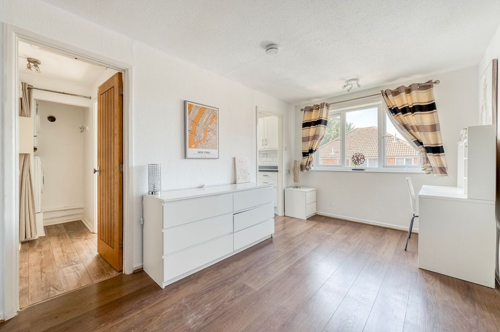 Studio for saleFisher Road, Diss IP22 photo 4