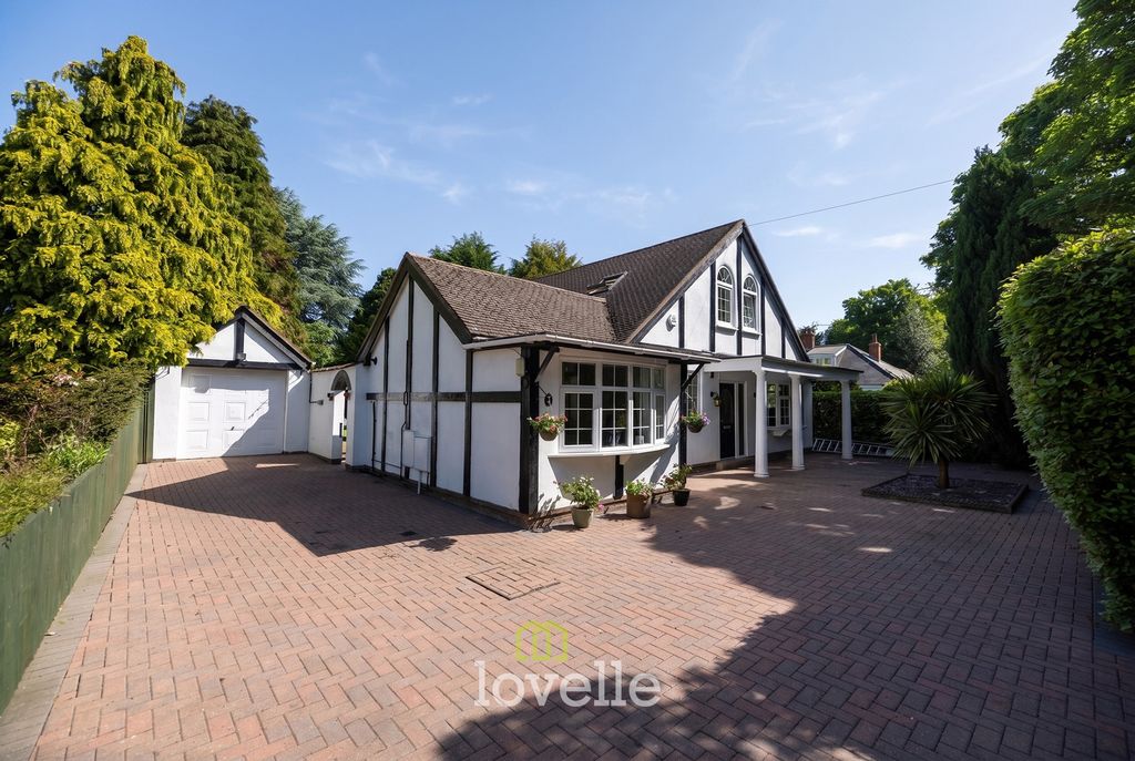 3 bed detached house for salePelham Avenue, Scartho, Grimsby DN33