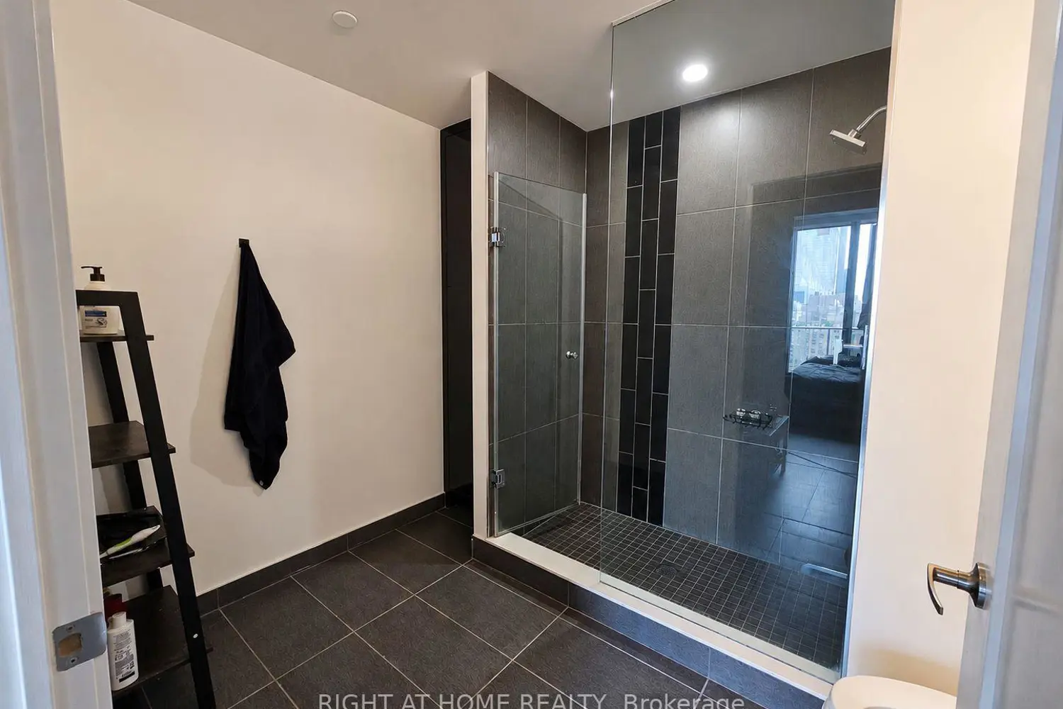Additional image 5 of 121 Lower Sherbourne Street 1058